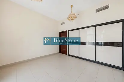 Large One Bed with Maid room | Open View