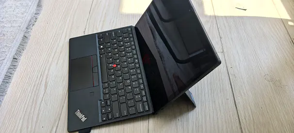 Thinkpad X12 Windows 11 Tablet with Detachable Keyboard. Core I7. 16 GB Ram.