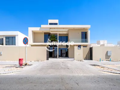 Brand New | 5BR Villa |Double Row |Madinat Riyadh