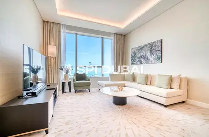 Palm Jumeirah 1BR | The Palm Tower | Marina & Sea View | Furnished