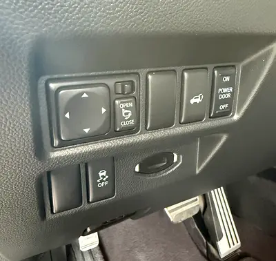 2018 Infiniti QX70 — фото 14