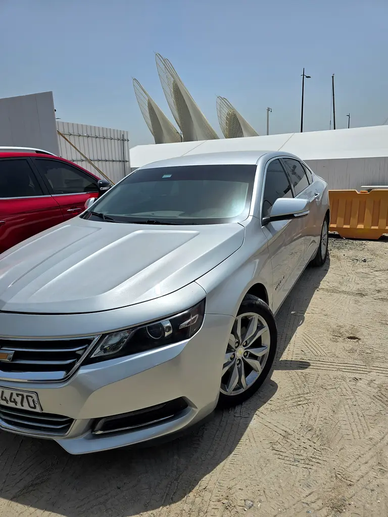 Chevrolet Impala 2018 — photo 1 of 7