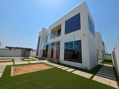 Luxurious 5BHK Villa | Vacant | Double Row