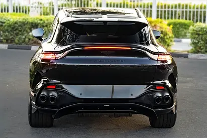 صورة 5 لـ 2025 Aston Martin DBX