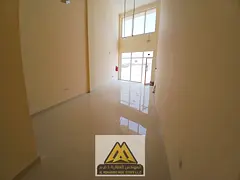 Shop area: 43 square meters, which is approximately 463 square feet. Includes an en-suite bathroom.