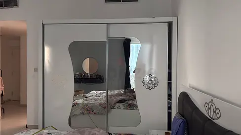 Closest, dressing