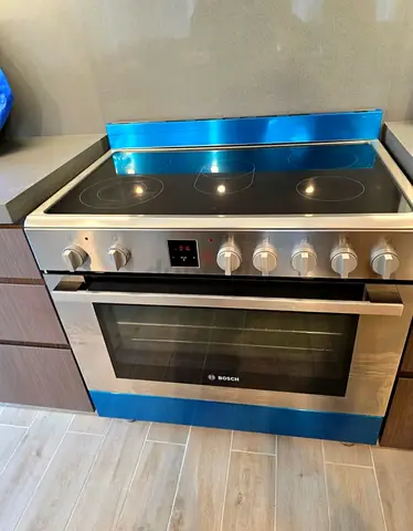 BOSCH Brand 5 Hobs Full Electric Ceramic Cooker Range Size 90cm