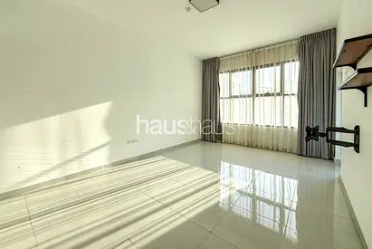 Huge Layout | Vacant | Internal Facing