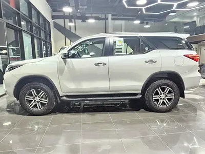 2026 Toyota FORTUNER — фото 6