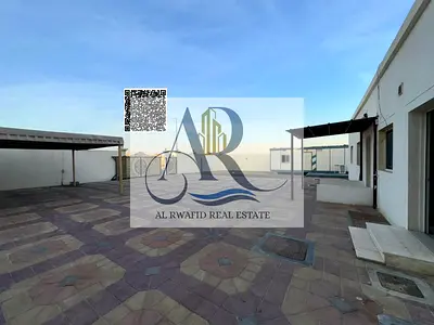 Commercial Villa for Rent Ideal for Salon or Nursery Prime Location