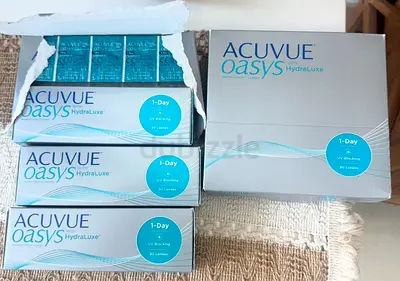 ACUVUE Oasys HydraLuxe 1-day contact lenses -2.5 strength - multiple boxes (sealed)