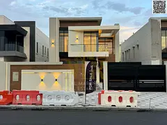 For sale: Modern villa with central air conditioning, large land and building area, including electr