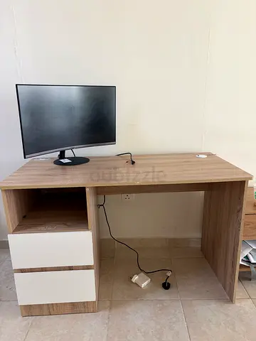 Wooden Computer / Office Desk with 2 Drawers – Good Condition