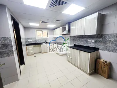 Available 5 Bedroom Villa all master bedrooms 1 bedroom ground floor/7 Bathrooms/Balcony/shared swi