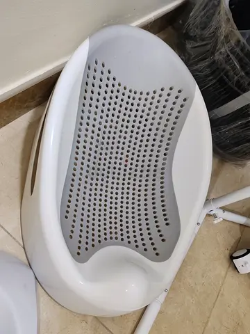 White and Gray Baby Bath Support Seat and baby scale