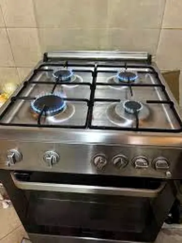 Cooking range available for sell