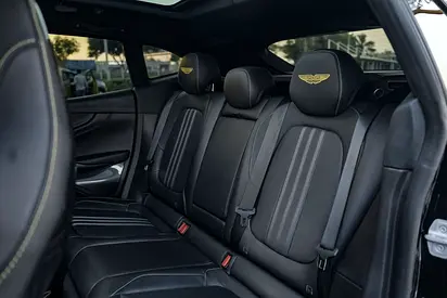 صورة 11 لـ 2025 Aston Martin DBX