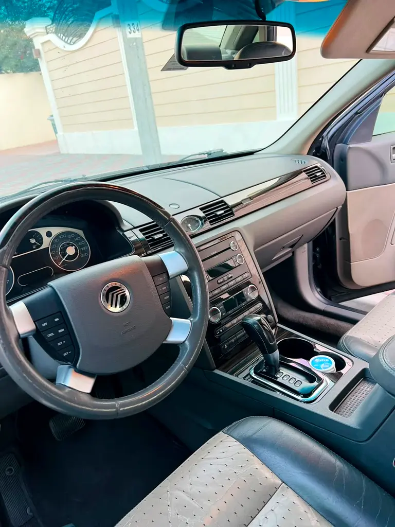 Mercury Montego 2008 — photo 1 of 14