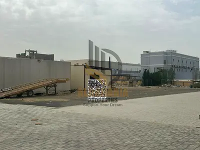 🏭 For Sale | Prime Industrial Property in Um Dera, Umm Al Quwain 🏭 An exceptional investment opportunity to acquire a large industrial property in U