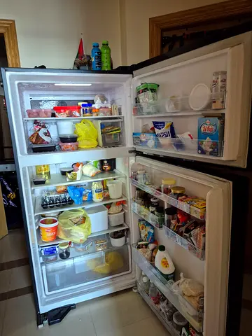 Hitachi new model fridge urgend for sale