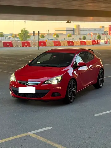 2016 Opel Astra GTC Power Red GCC