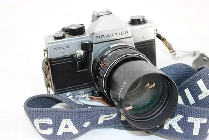 Praktica MTL5 35mm Film SLR Camera