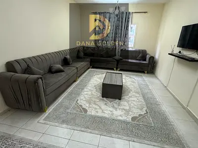 : **Hotel-style furnished apartment available from today. One bedroom and a living room, large area, overlooking the main stree