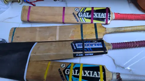 Set of 7 Used Cricket Bats - Various Sizes, Good