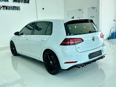 صورة 6 لـ 2019 Volkswagen GOLF R