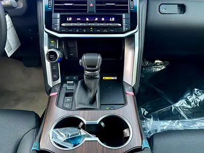 Toyota Land Cruiser GXR, миниатюра 11
