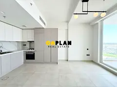 Bright Spacious Studio I Appliances Included I Immediate Occupancy