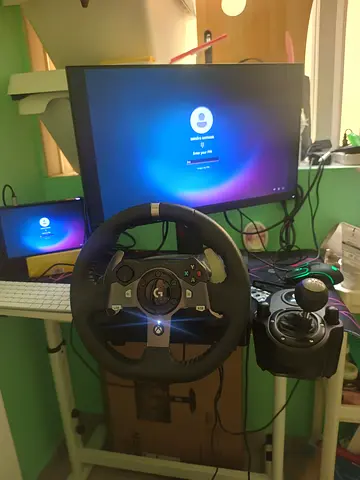Lenovo Legion Go (Flawless) + Monitor + G920 Racing Wheel Bundle + Magic keyboard.
