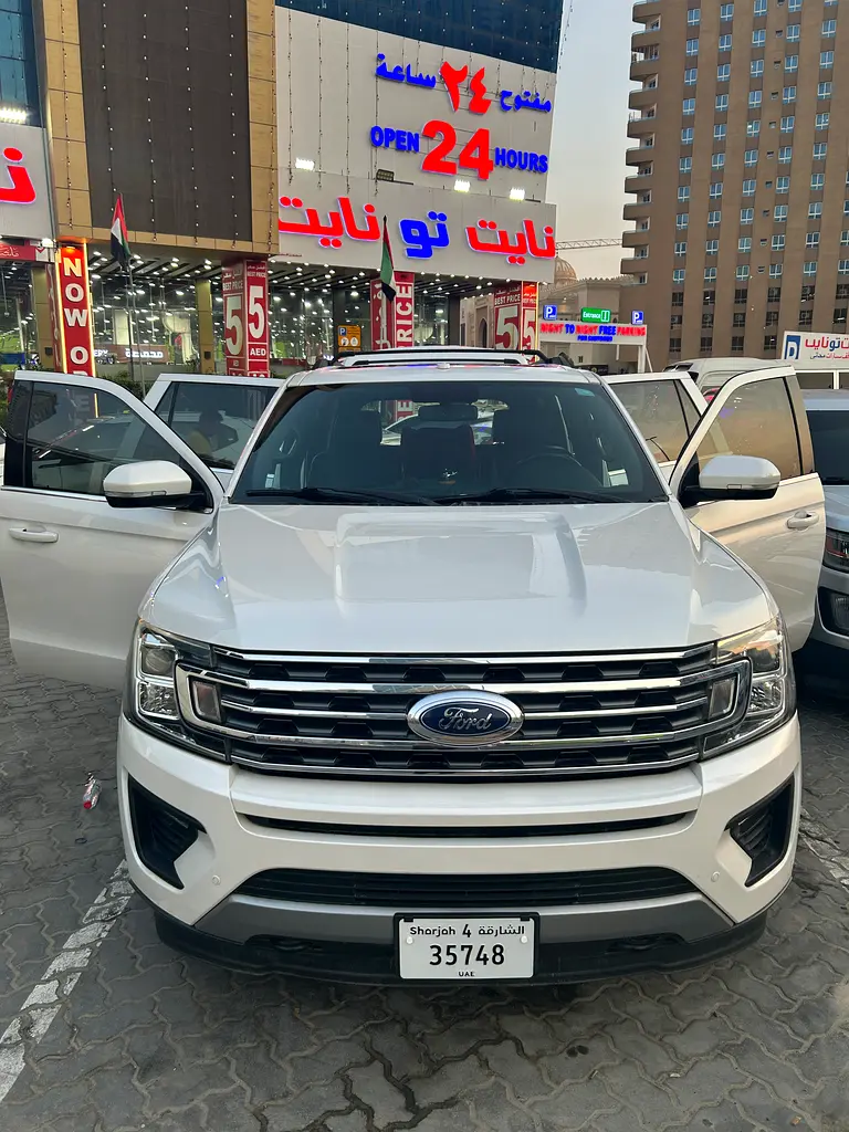 Ford Expedition 2019 — photo 1 of 20