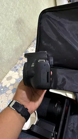 Used Canon250d DSLR camera body with kit lens and case - good condition