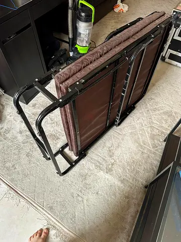Folding bed