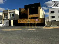 A villa with a price including registration, ownership, electricity and water fees on the main stree