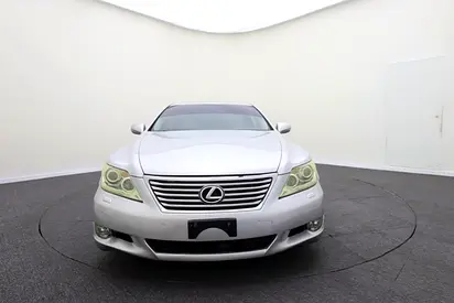 لكزس LS 460L 2012
خليجي اول مالك من الوكاله مواصفات VIP