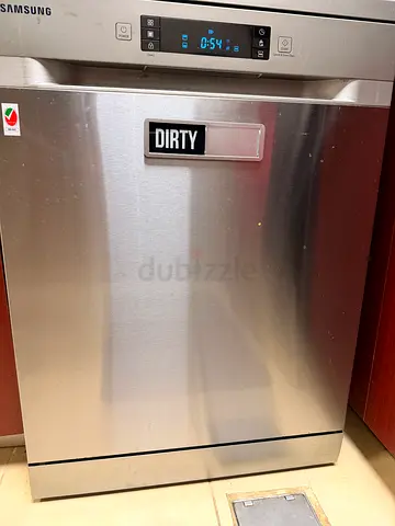Samsung stainless steel built-in dishwasher - good condition