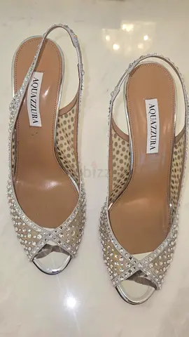Aquazzura womens crystal-embellished slingback peep-toe heels, size 39