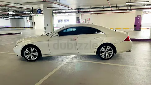 Mercedes-Benz CLS-Class CLS 500 2010 | Japanese Specs | Pristine Condition