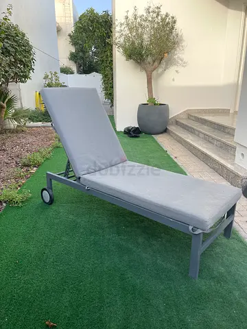 sunbeds very good condition 300dhs each
