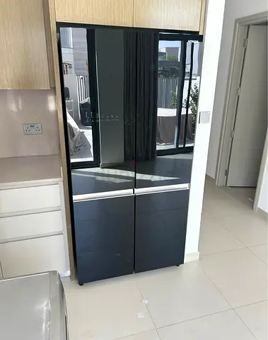 Hitachi 4 Door Side By Side Fridge Freezer with Digital Clock Black Glass