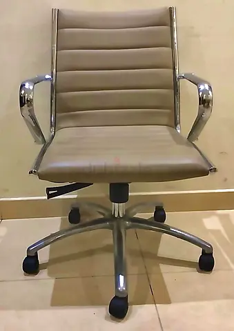 4 Beige Leatherette Office Chair with Chrome Frame and Wheels
