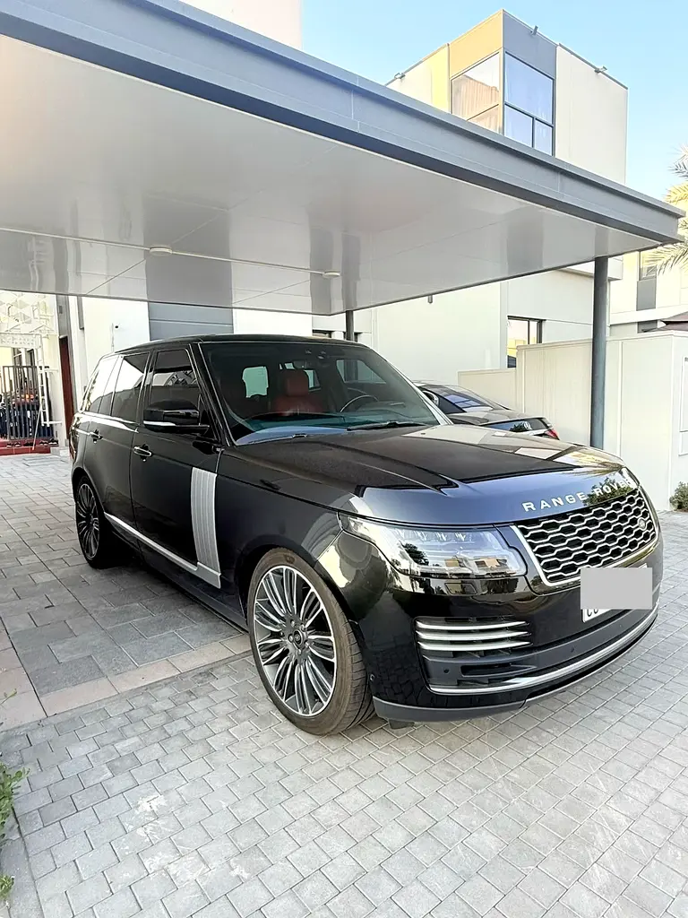 Land Rover Range Rover 2021 — photo 1 of 12