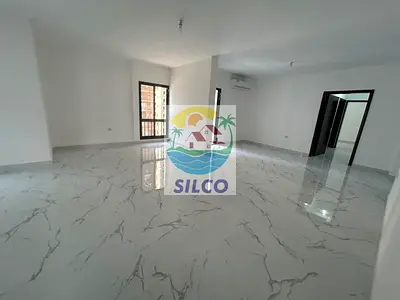 Balcony | Split A/C | 3 Washrooms | Sharing Family Allowed