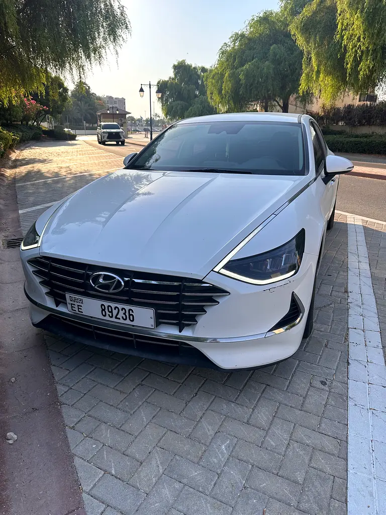 Hyundai Sonata 2019 — photo 1 of 5
