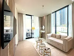 Luxury Corner - Premium Furnished - Open Road