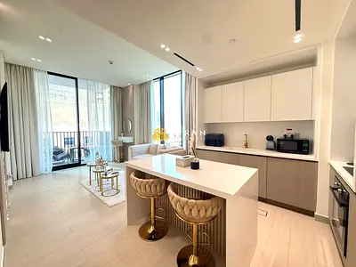 Luxury Corner - Premium Furnished - Open Road