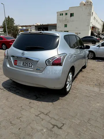 Nissan Tiida SL 2015