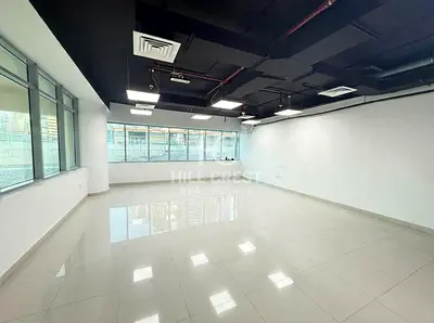 Spacious office with Terrace | Canal view | Vacant